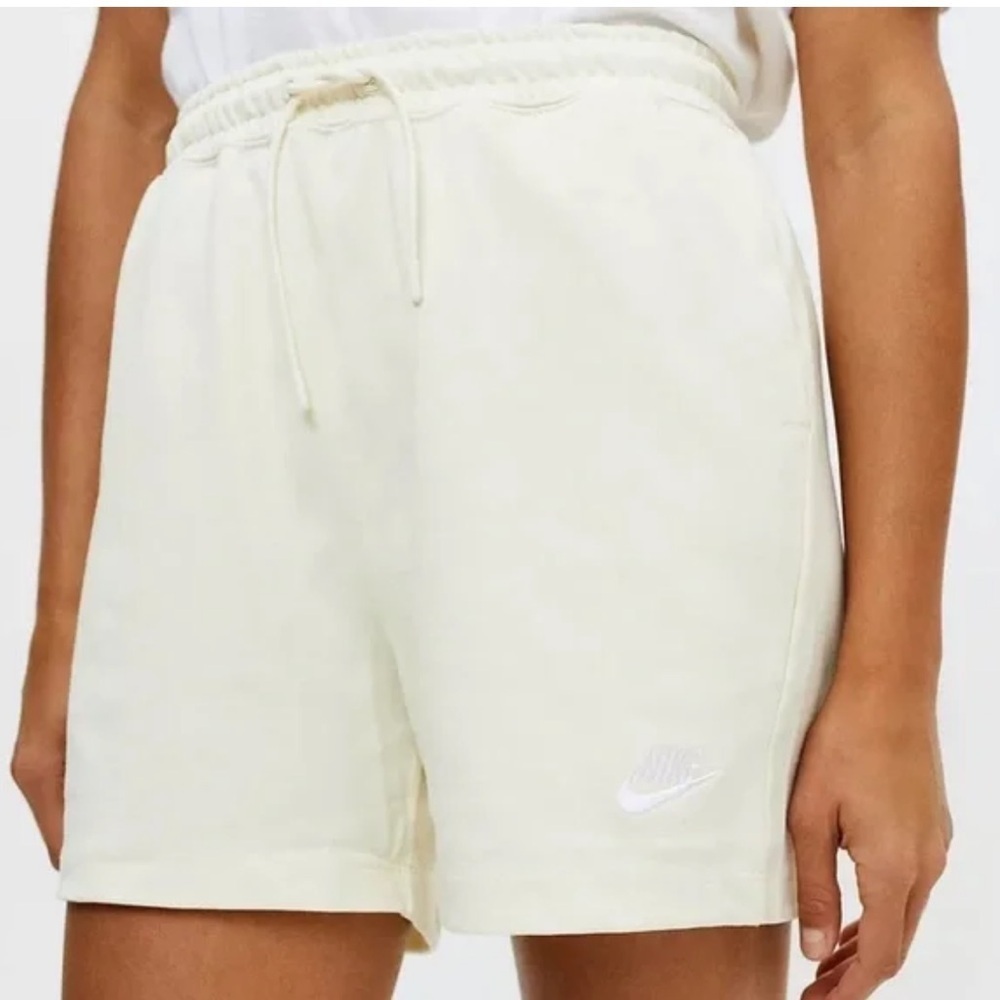 Nike cream high rise jersey cotton shorts size SM